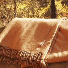 Load image into Gallery viewer, Camel wool blanket
